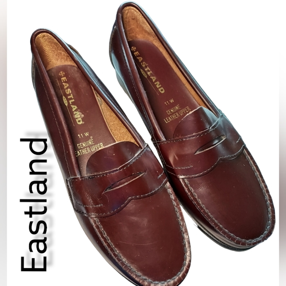 NEW, never-worn Eastland Women's Classic II penny loafers in burgundy, size 11W
